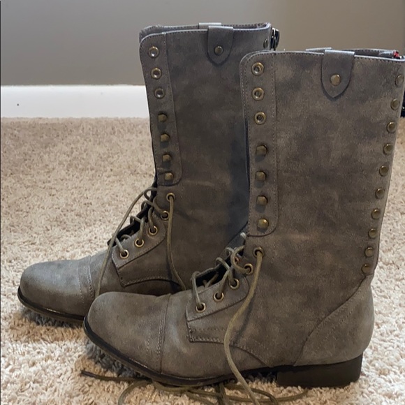 Grey combat boots - Picture 2 of 3